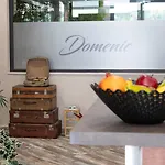 Domenic Free Parking بلوفديف