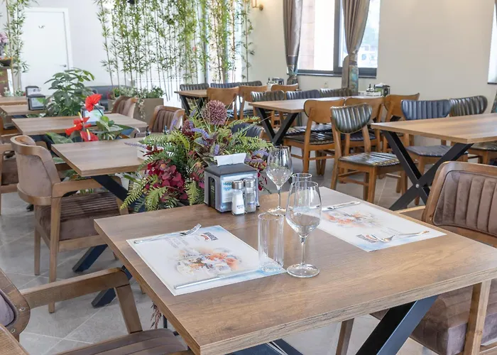 酒店 Domenic Free Parking 4*