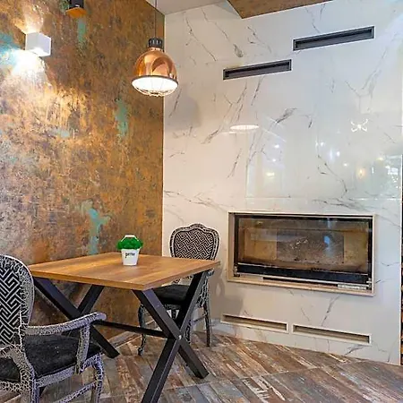 Hotel Domenic Free Parking 4*
