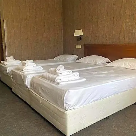 Domenic Free Parking 4* Plovdiv